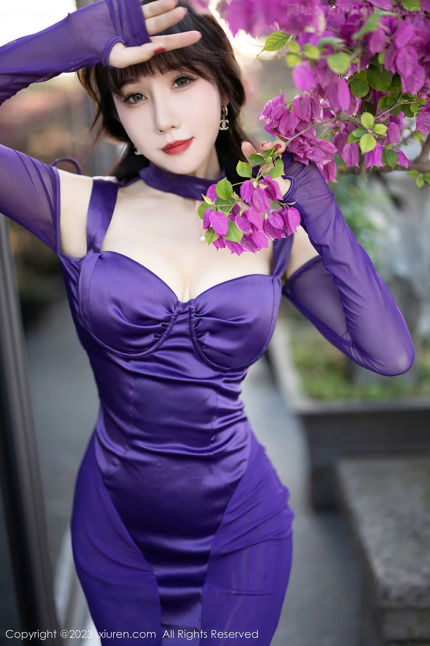 图片[6]-[XiuRen秀人网] 2023.03.15 VOL.6419 波巧酱 紫色连身礼服裙与情趣内衣加丝袜美腿性感私房写真集-秀人网官方网站